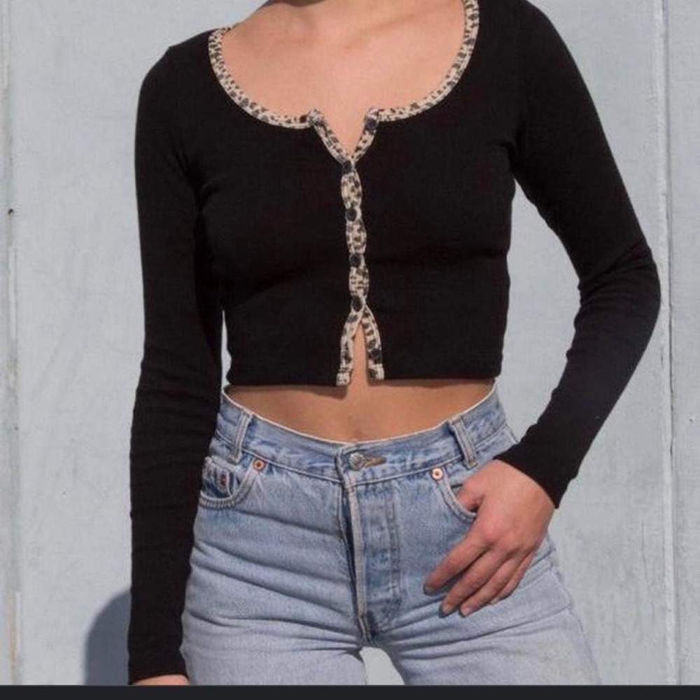 brandy melville zelly cheetah top